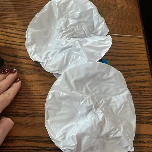 New Cheezos inflatable unicorn cup holders - Picture 9 of 9